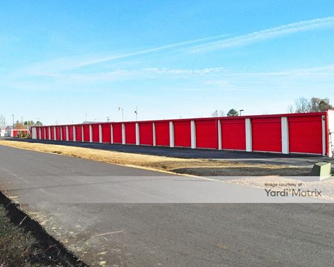 Source URL: https://cdnsc.rentcafe.com/dmslivecafe/3/1072403/1072403-1-3.jpg?width=-1&height=385&quality=80