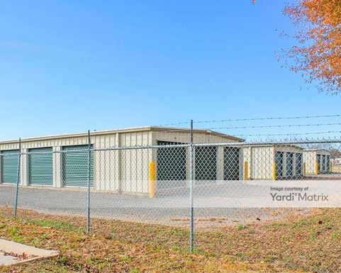 Source URL: https://cdnsc.rentcafe.com/dmslivecafe/3/1072407/1072407-1-2.jpg?width=-1&height=385&quality=80