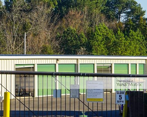 Source URL: https://cdnsc.rentcafe.com/dmslivecafe/3/1072413/1072413-1-4.jpg?width=-1&height=385&quality=80