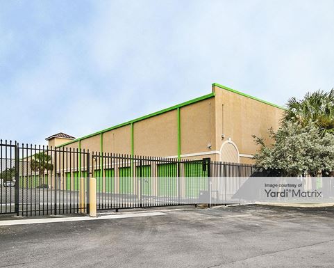 Source URL: https://cdnsc.rentcafe.com/dmslivecafe/3/1072423/1072423-1-4.jpg?width=-1&height=385&quality=80