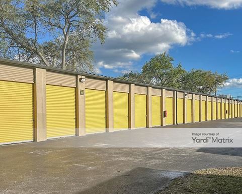 Source URL: https://cdnsc.rentcafe.com/dmslivecafe/3/1072425/1072425-1-4.jpg?width=-1&height=385&quality=80