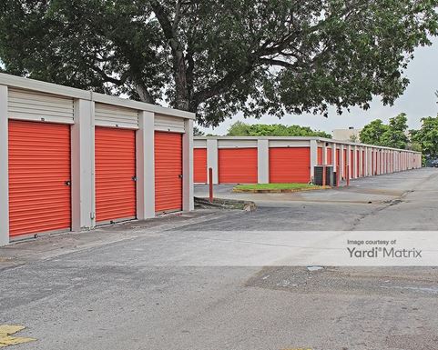 Source URL: https://cdnsc.rentcafe.com/dmslivecafe/3/1072429/1072429-1-5.jpg?width=-1&height=385&quality=80