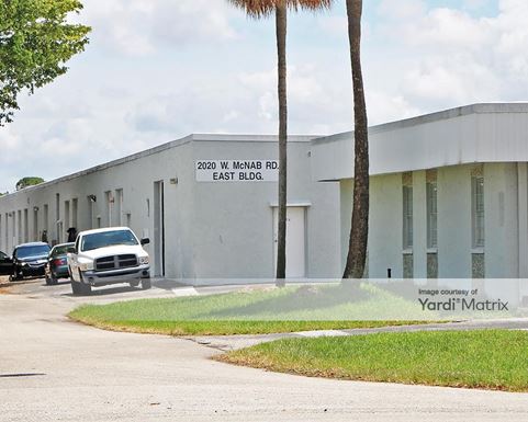 Source URL: https://cdnsc.rentcafe.com/dmslivecafe/3/1072453/1072453-1-5.jpg?width=-1&height=385&quality=80