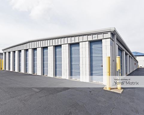 Source URL: https://cdnsc.rentcafe.com/dmslivecafe/3/1072464/1072464-1-5.jpg?width=-1&height=385&quality=80