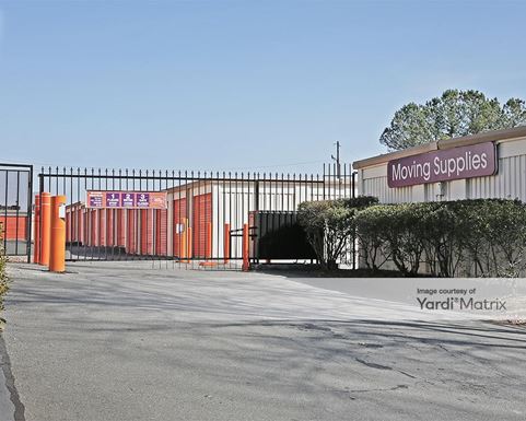 Source URL: https://cdnsc.rentcafe.com/dmslivecafe/3/1072466/1072466-1-4.jpg?width=-1&height=385&quality=80