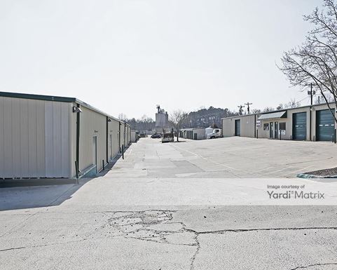 Source URL: https://cdnsc.rentcafe.com/dmslivecafe/3/1072496/1072496-1-3.jpg?width=-1&height=385&quality=80