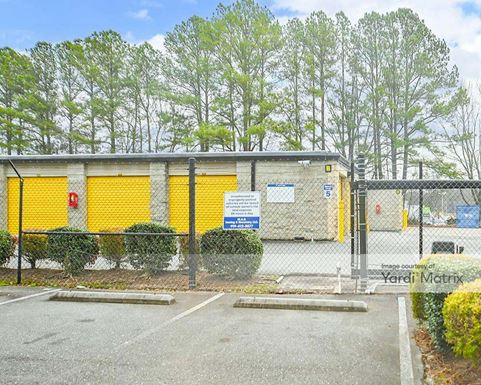 Source URL: https://cdnsc.rentcafe.com/dmslivecafe/3/1072499/1072499-1-3.jpg?width=-1&height=385&quality=80