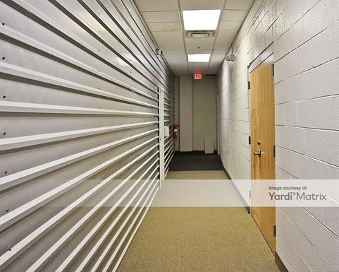 Source URL: https://cdnsc.rentcafe.com/dmslivecafe/3/1072512/1072512-1-5.jpg?width=-1&height=385&quality=80