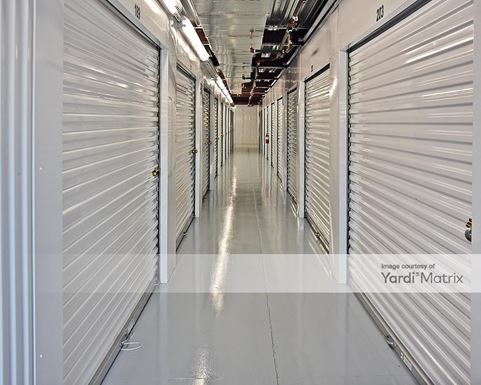 Source URL: https://cdnsc.rentcafe.com/dmslivecafe/3/1072514/1072514-1-5.jpg?width=-1&height=385&quality=80