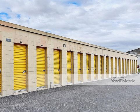 Source URL: https://cdnsc.rentcafe.com/dmslivecafe/3/1072521/1072521-1-6.jpg?width=-1&height=385&quality=80