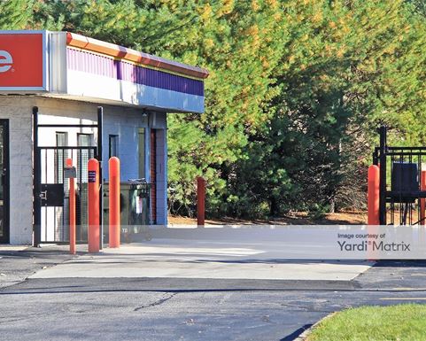 Source URL: https://cdnsc.rentcafe.com/dmslivecafe/3/1072593/1072593-1-4.jpg?width=-1&height=385&quality=80