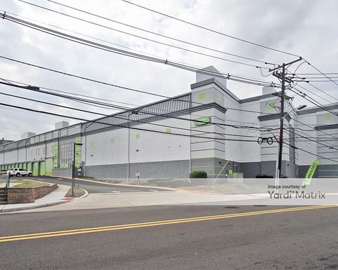 Source URL: https://cdnsc.rentcafe.com/dmslivecafe/3/1072598/1072598-1-4.jpg?width=-1&height=385&quality=80