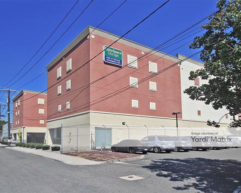 Source URL: https://cdnsc.rentcafe.com/dmslivecafe/3/1072601/1072601-1-3.jpg?width=-1&height=385&quality=80