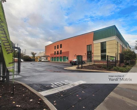 Source URL: https://cdnsc.rentcafe.com/dmslivecafe/3/1072603/1072603-1-3.jpg?width=-1&height=385&quality=80