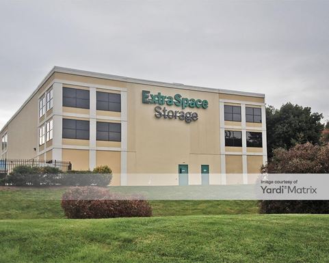 Source URL: https://cdnsc.rentcafe.com/dmslivecafe/3/1072612/1072612-1-2.jpg?width=-1&height=385&quality=80