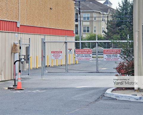 Source URL: https://cdnsc.rentcafe.com/dmslivecafe/3/1072617/1072617-1-4.jpg?width=-1&height=385&quality=80