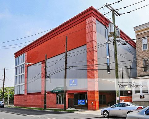 Source URL: https://cdnsc.rentcafe.com/dmslivecafe/3/1072630/1072630-1-2.jpg?width=-1&height=385&quality=80