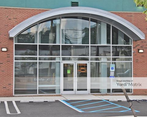 Source URL: https://cdnsc.rentcafe.com/dmslivecafe/3/1072632/1072632-1-2.jpg?width=-1&height=385&quality=80