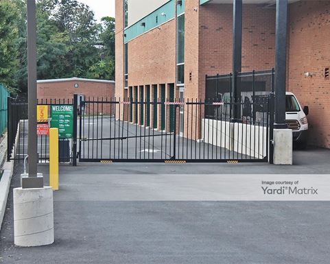 Source URL: https://cdnsc.rentcafe.com/dmslivecafe/3/1072632/1072632-1-4.jpg?width=-1&height=385&quality=80