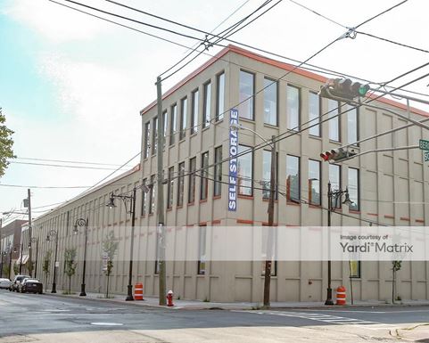 Source URL: https://cdnsc.rentcafe.com/dmslivecafe/3/1072639/1072639-1-2.jpg?width=-1&height=385&quality=80