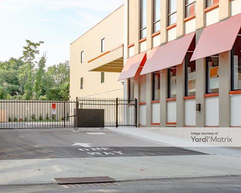 Source URL: https://cdnsc.rentcafe.com/dmslivecafe/3/1072639/1072639-1-3.jpg?width=-1&height=385&quality=80