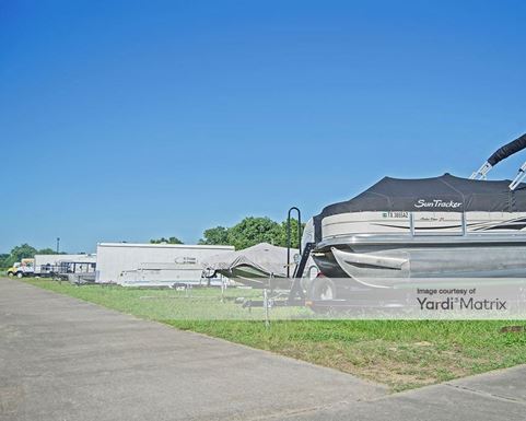 Source URL: https://cdnsc.rentcafe.com/dmslivecafe/3/1072655/1072655-1-5.jpg?width=-1&height=385&quality=80