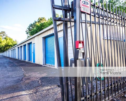 Source URL: https://cdnsc.rentcafe.com/dmslivecafe/3/1072664/1072664-1-4.jpg?width=-1&height=385&quality=80