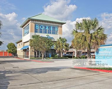 Storage Units for Rent available at 9809 Broadway Street, Pearland, TX 77584