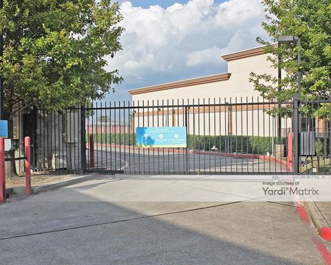 Source URL: https://cdnsc.rentcafe.com/dmslivecafe/3/1072667/1072667-1-4.jpg?width=-1&height=385&quality=80