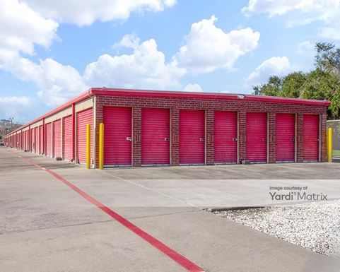 Source URL: https://cdnsc.rentcafe.com/dmslivecafe/3/1072671/1072671-1-2.jpg?width=-1&height=385&quality=80