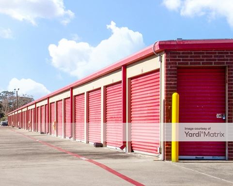 Source URL: https://cdnsc.rentcafe.com/dmslivecafe/3/1072671/1072671-1-3.jpg?width=-1&height=385&quality=80