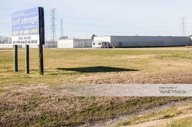 Storage Units for Rent available at 16120 Highway 6, Rosharon, TX 77583