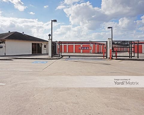 Source URL: https://cdnsc.rentcafe.com/dmslivecafe/3/1072689/1072689-1-2.jpg?width=-1&height=385&quality=80