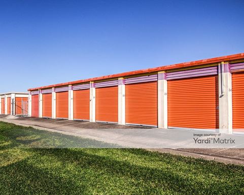 Source URL: https://cdnsc.rentcafe.com/dmslivecafe/3/1072691/1072691-1-4.jpg?width=-1&height=385&quality=80