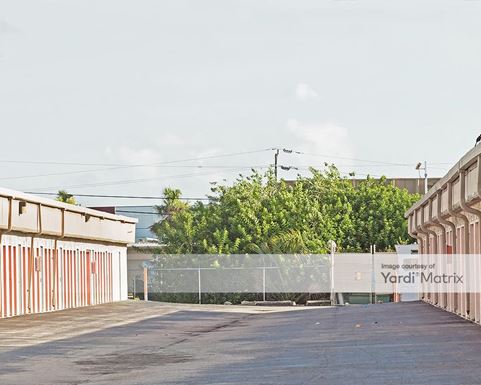 Source URL: https://cdnsc.rentcafe.com/dmslivecafe/3/1072700/1072700-1-4.jpg?width=-1&height=385&quality=80