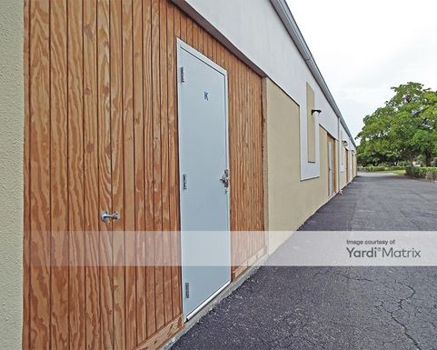 Source URL: https://cdnsc.rentcafe.com/dmslivecafe/3/1072714/1072714-1-4.jpg?width=-1&height=385&quality=80