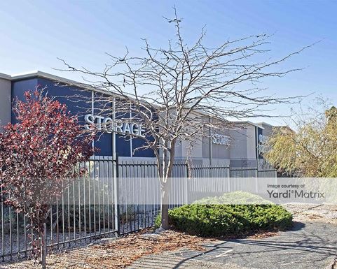 Source URL: https://cdnsc.rentcafe.com/dmslivecafe/3/1072761/1072761-1-2.jpg?width=-1&height=385&quality=80