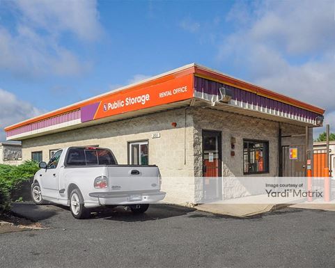 Source URL: https://cdnsc.rentcafe.com/dmslivecafe/3/1072786/1072786-1-3.jpg?width=-1&height=385&quality=80