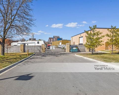 Source URL: https://cdnsc.rentcafe.com/dmslivecafe/3/1072847/1072847-1-4.jpg?width=-1&height=385&quality=80