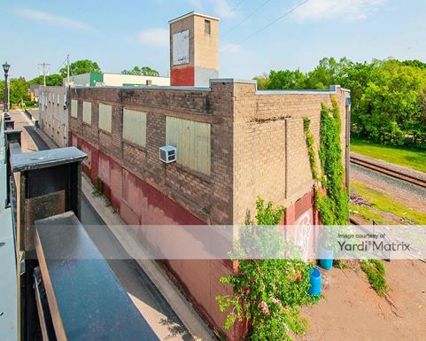 Source URL: https://cdnsc.rentcafe.com/dmslivecafe/3/1072852/1072852-1-3.jpg?width=-1&height=385&quality=80