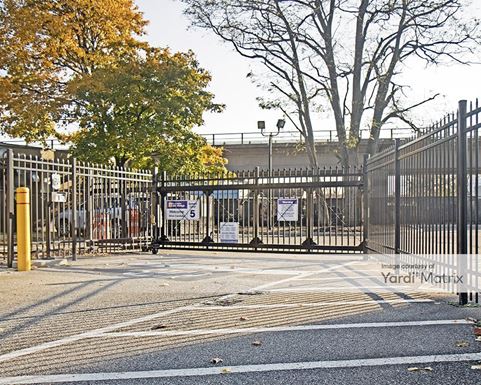 Source URL: https://cdnsc.rentcafe.com/dmslivecafe/3/1072872/1072872-1-2.jpg?width=-1&height=385&quality=80