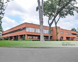 Image for Men on the Move Self Storage - 150 Crossways Park Drive West, Woodbury, NY