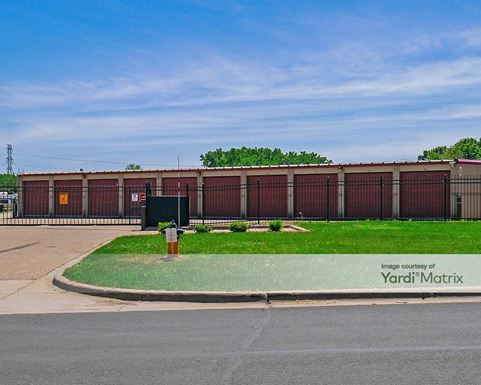 Source URL: https://cdnsc.rentcafe.com/dmslivecafe/3/1072884/1072884-1-2.jpg?width=-1&height=385&quality=80