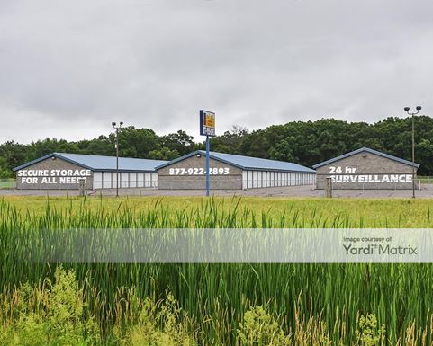 Source URL: https://cdnsc.rentcafe.com/dmslivecafe/3/1072892/1072892-1-5.jpg?width=-1&height=385&quality=80