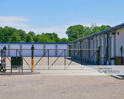 Source URL: https://cdnsc.rentcafe.com/dmslivecafe/3/1072907/1072907-1-4.jpg?width=-1&height=385&quality=80