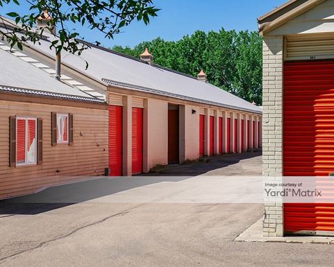 Source URL: https://cdnsc.rentcafe.com/dmslivecafe/3/1072914/1072914-1-4.jpg?width=-1&height=385&quality=80