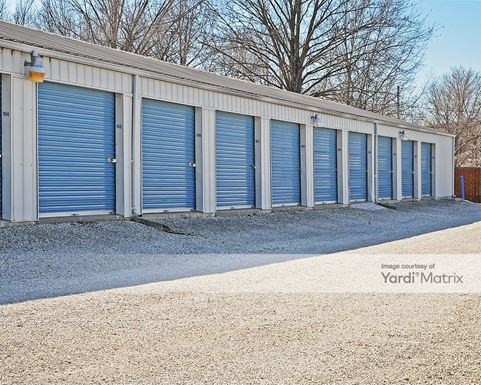 Source URL: https://cdnsc.rentcafe.com/dmslivecafe/3/1072943/1072943-1-5.jpg?width=-1&height=385&quality=80