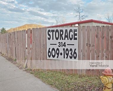 Storage Units for Rent available at 4095 Country Club Drive, Imperial, MO 63052