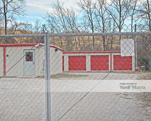 Source URL: https://cdnsc.rentcafe.com/dmslivecafe/3/1072944/1072944-1-5.jpg?width=-1&height=385&quality=80