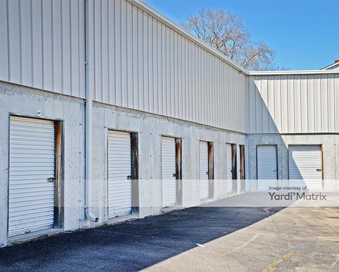 Source URL: https://cdnsc.rentcafe.com/dmslivecafe/3/1072966/1072966-1-4.jpg?width=-1&height=385&quality=80